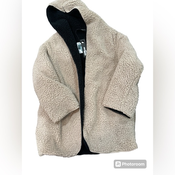 Jackets & Blazers - NWT Inner Circle Hooded Reversible Jacket Pockets Women’s Large‎ Soft Tan Black